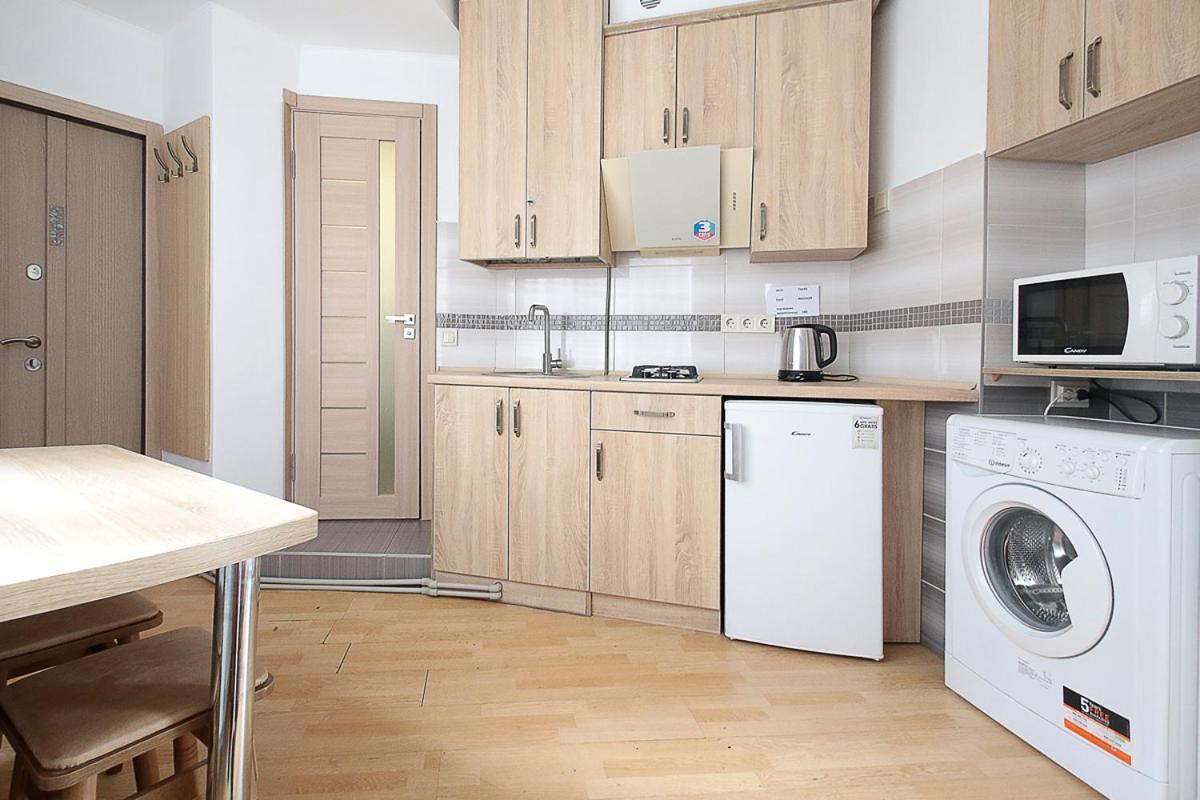 Buk Apartments On Doroshenka 29 Lviv Extérieur photo