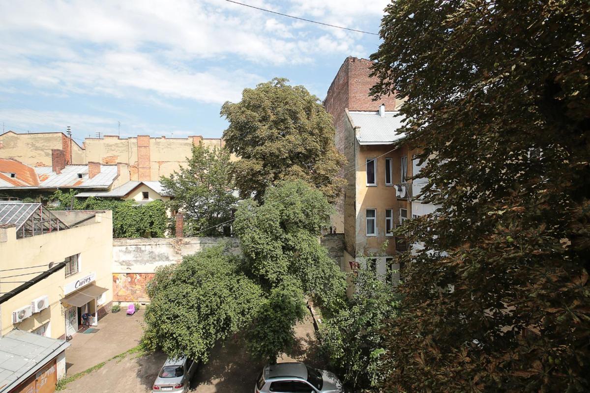 Buk Apartments On Doroshenka 29 Lviv Extérieur photo