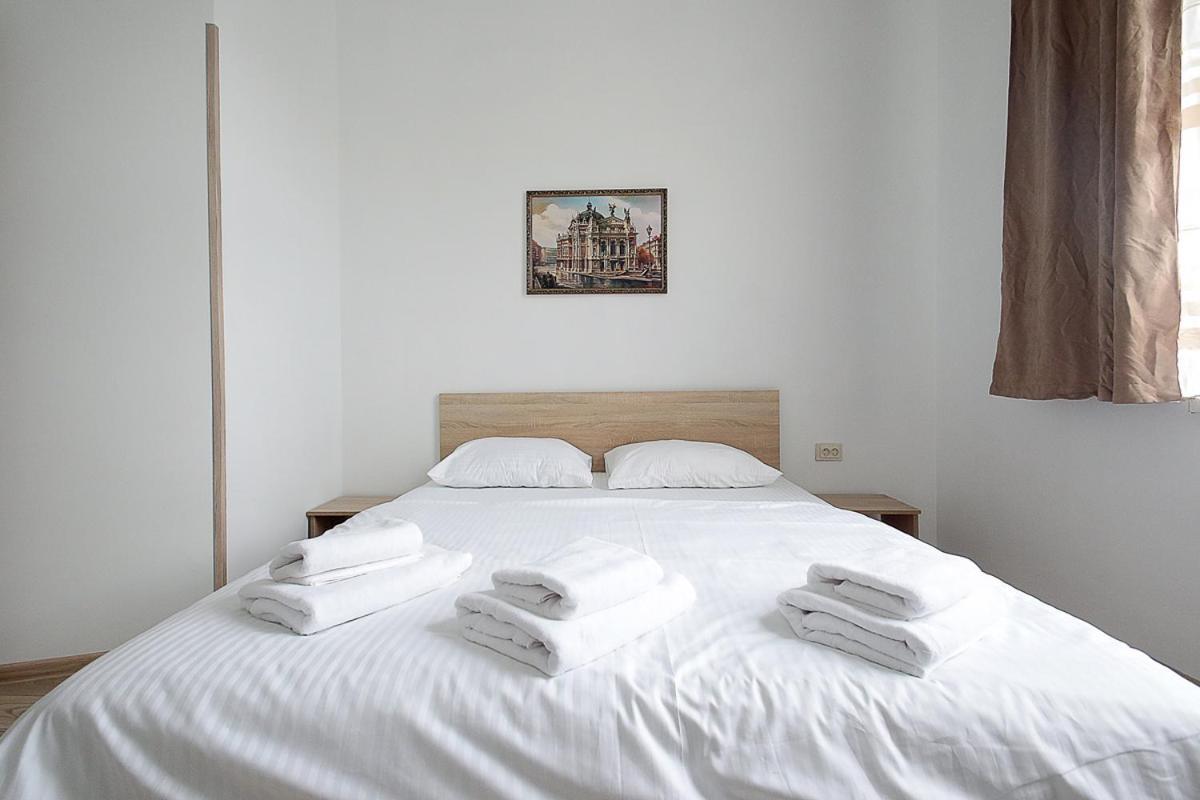 Buk Apartments On Doroshenka 29 Lviv Extérieur photo