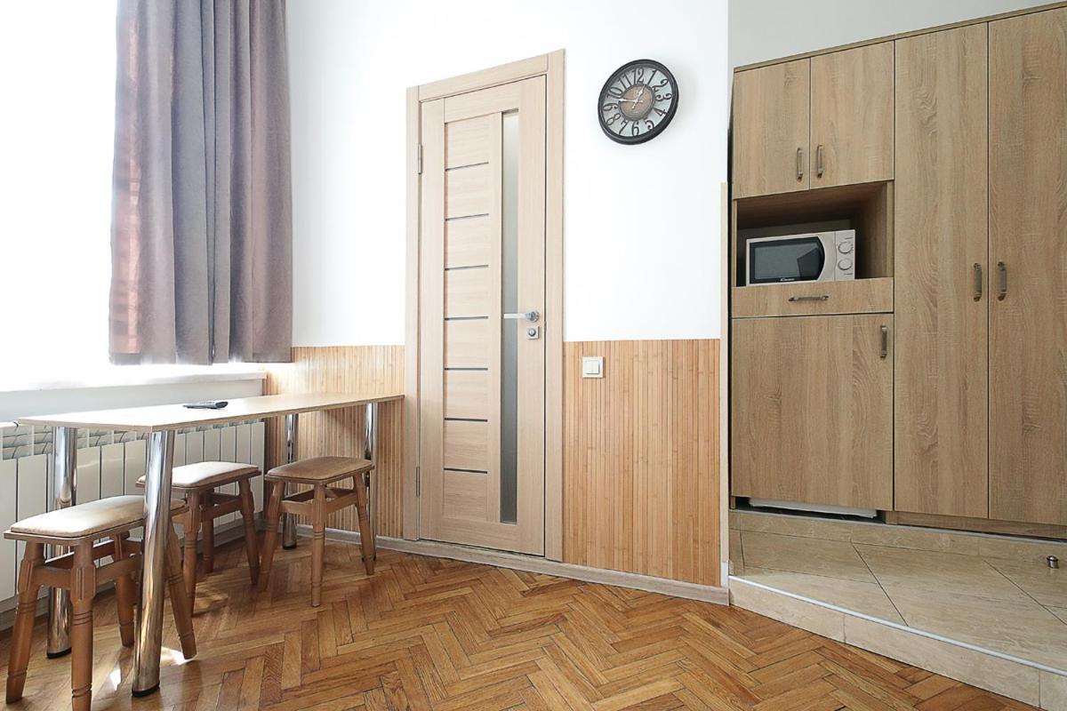 Buk Apartments On Doroshenka 29 Lviv Extérieur photo
