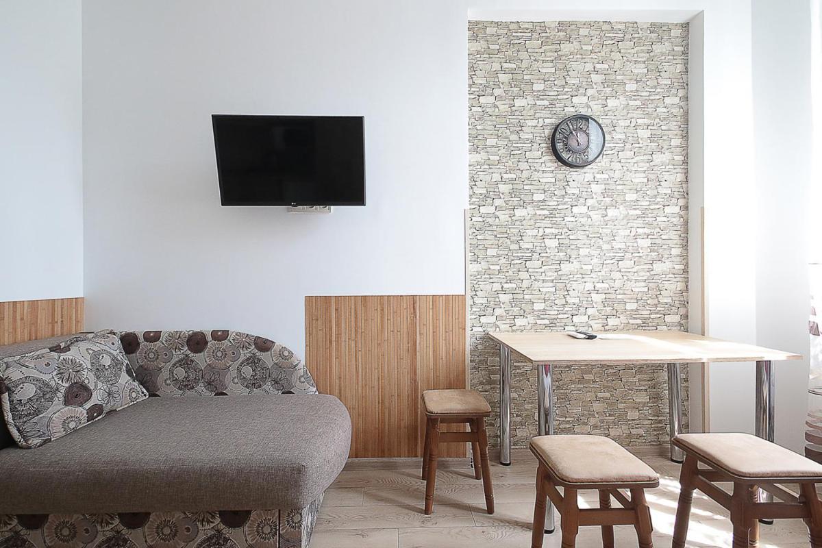 Buk Apartments On Doroshenka 29 Lviv Extérieur photo